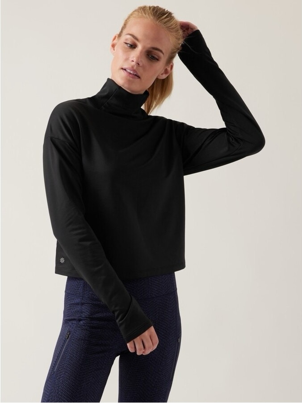 {XS} Athleta Whistler Mock Neck Top Black Cropped